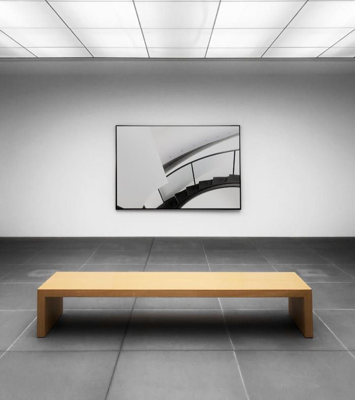 Vermögenssicherung durch Kunst mit Bauerfeind Consulting Kunstwerk an der Wand einer Kunstgalerie